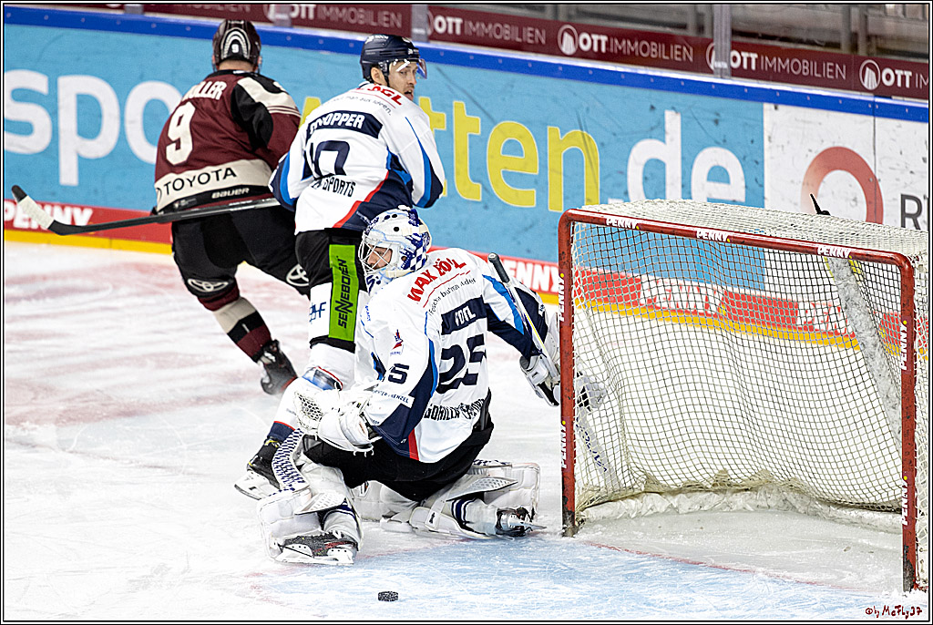 PENNY DEL;  Koelner Haie - Straubing Tigers; Koeln, 14.04.2021